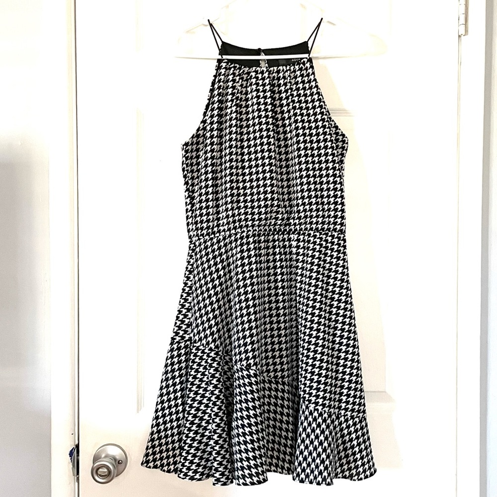 AQUA Women’s Houndstooth Sleeveless Dress